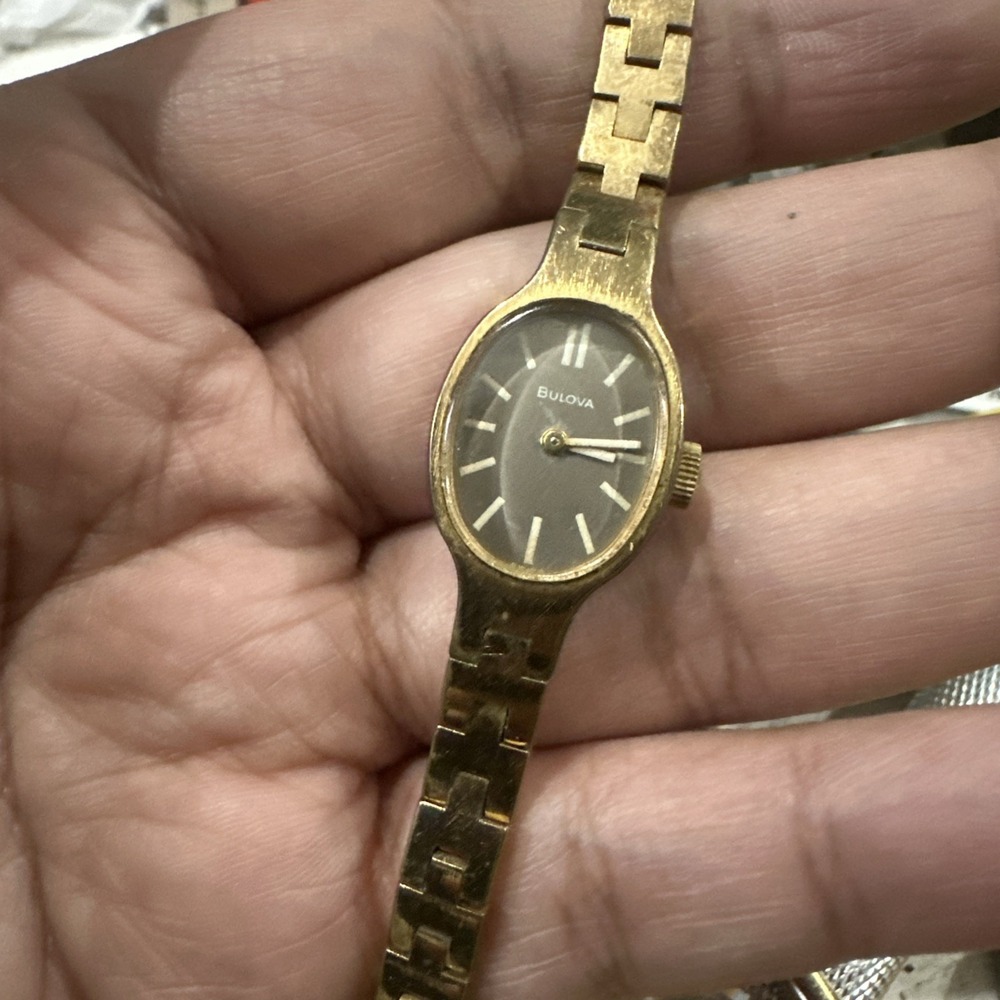 Works Vintage Bulova Ladies Watch 17J Gold Electroplate Manual Wind 16mm 5.75in"